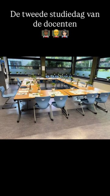 Vandaag hebben de docenten de tweede en tevens laatste studiedag gehad 📚📖. Ditmaal gingen zij uiteen naar verschillende workshops zoals intervisiespel, realistisch oefenen met interventies of oefenen met waarnemen vanuit video-casuïstiek. Na de lunch 🥙 sloten zij de dag af met een teamoverleg. Het was een inspirerende en leerzame dag, dus ze zijn helemaal klaar voor morgen ✔️✔️✔️
#daltonvoorburg #daltoncollege #daltononderwijs #dalton #voorburg #leidschendam #ypenburg #bezuidenhout #leidschenveen #rijswijk #intervisiespel #interventies #workshops #teamoverleg #videocasuïstiek