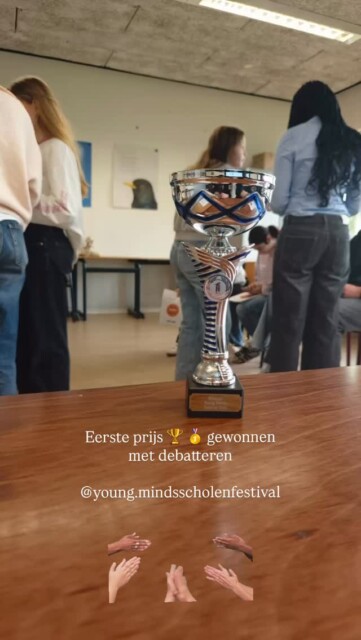 Afgelopen vrijdag 27 maart @young.mindsscholenfestival is ons debatteam  eerste 🥇 🏆geworden 🥳🥳🥳#daltonvoorburg #daltononderwijs #debatteren #eersteprijs #youngminds